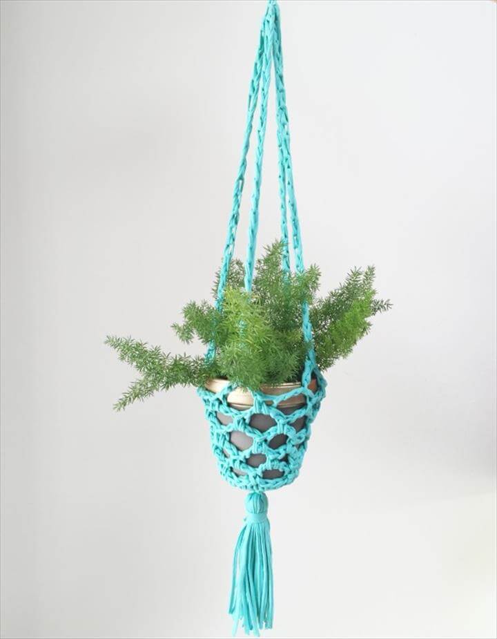 13 Easy Crochet Flower Pot Hanging DIY To Make