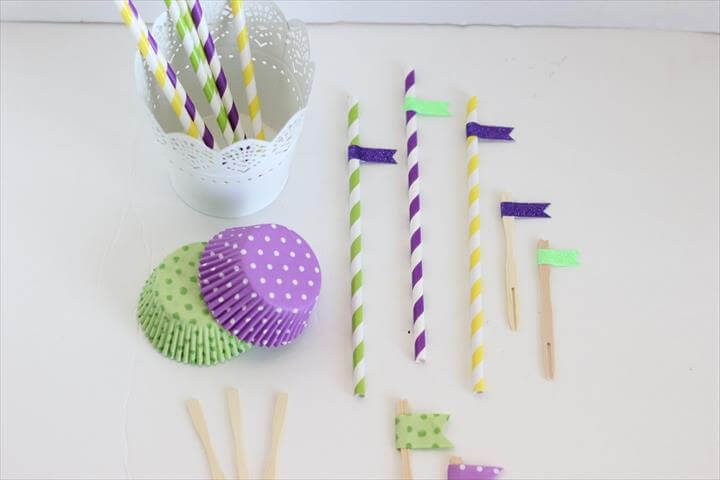 DIY Papírové slámy a Cupcake Topper zdobení nápady