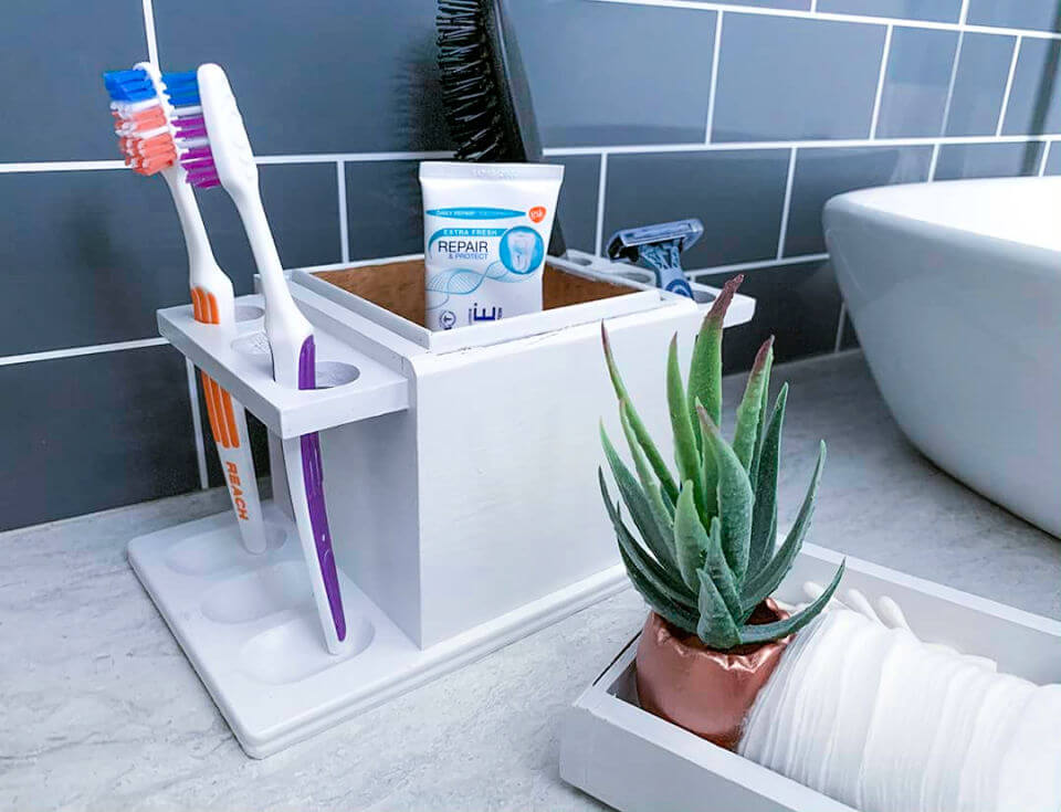 25 DIY Toothbrush Holder Ideas {Updated 2021} DIY to Make