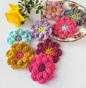 40 Free Crochet Flower Patterns For Floral Embellishments – DIY to Make