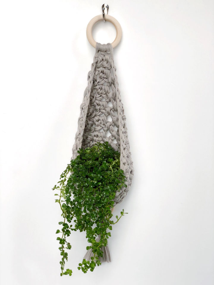 20 Free Crochet Plant Hanger Patterns To Show Off Your Plants – DIY to Make