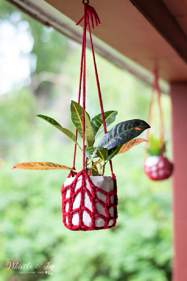 20 Free Crochet Plant Hanger Patterns To Show Off Your Plants DIY to Make