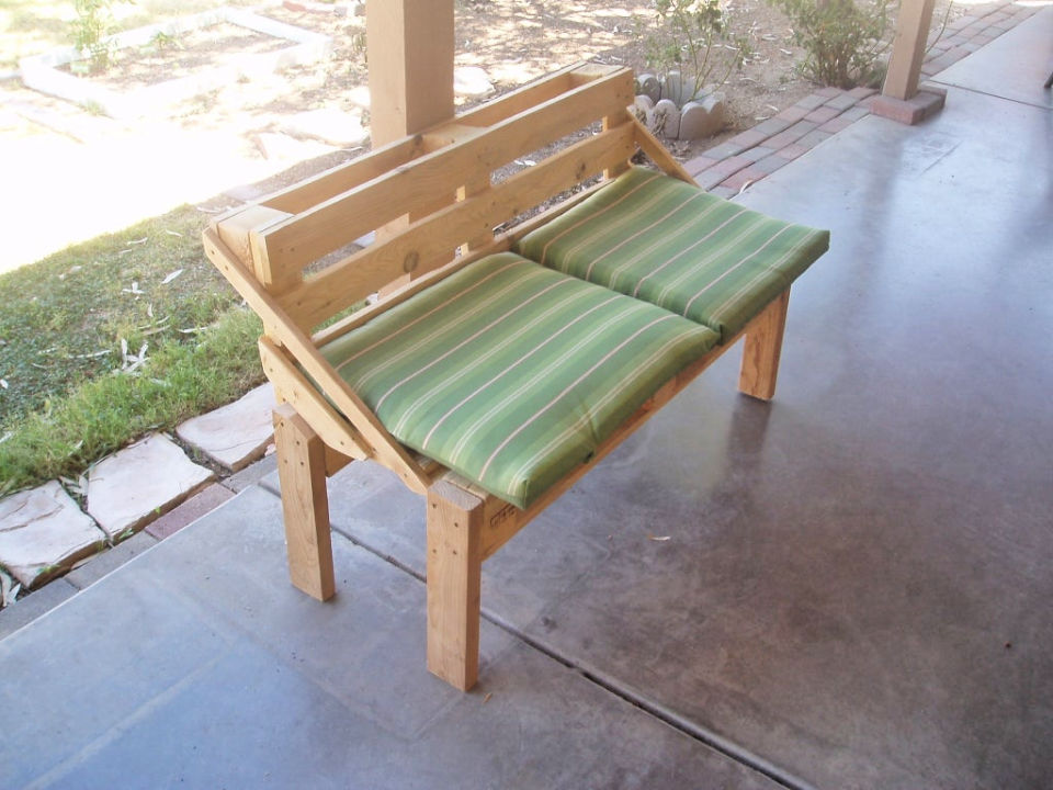 24-diy-plans-to-build-a-bench-from-pallets-guide-patterns